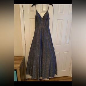 Size 2 Prom Dress w/ Pockets